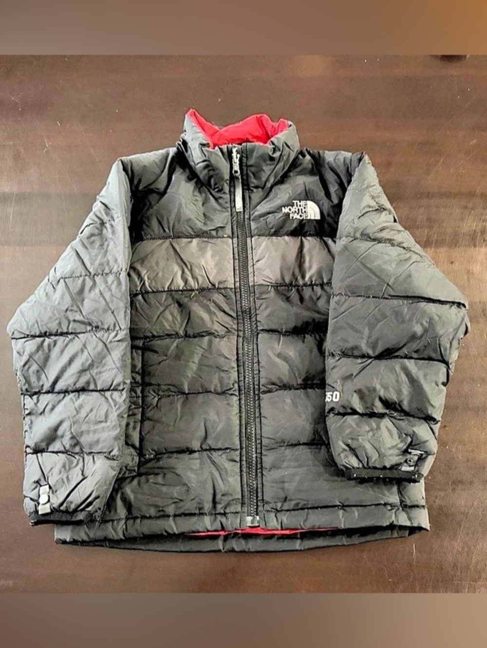 The North Face Youth Puffer Jacket Boys small Black & Red